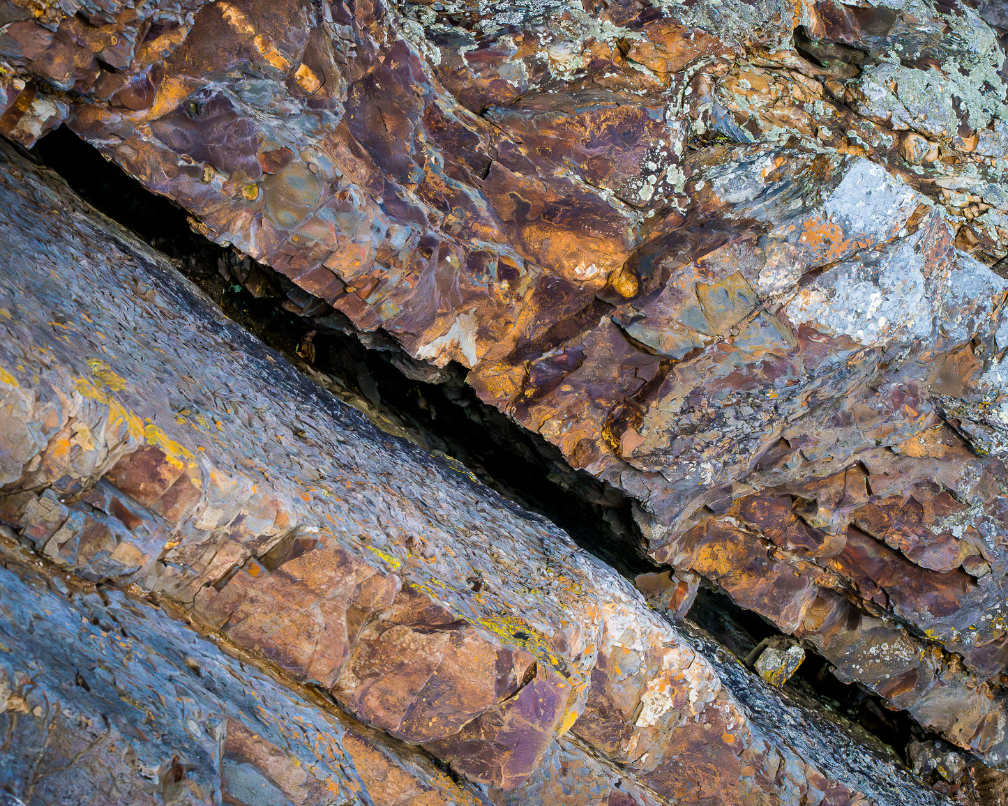 Jewelled Crevice