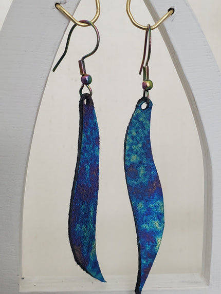 Church of Adornment Medium one-piece gold-fill Wave earrings